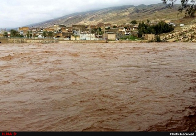 ۲ روستای روانسر در محاصره سیل قرار دارند/ ۸۰ چادر برای اسکان موقت ایجاد شده است