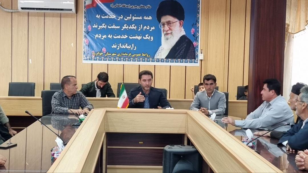با حضور فرماندار جوانرودمشکل کم آبی محله شورا بررسی شد