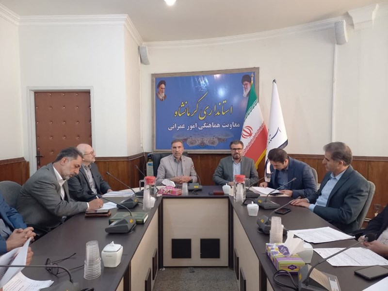 گره‌گشایی از مشکلات مجتمع تجاری الماس جوانرود در دستور کار مدیریت ارشد استان