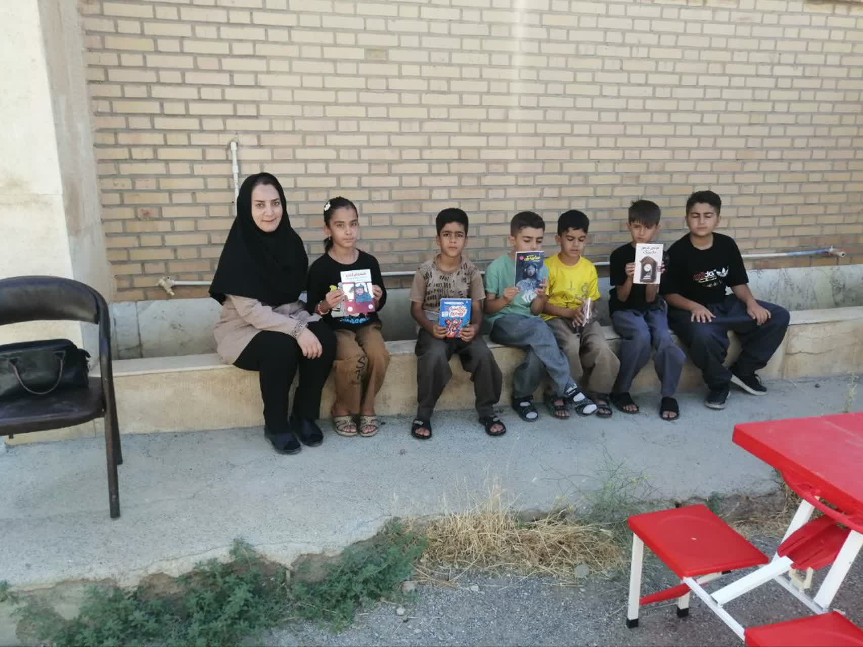 درخشش  روستای بیاشوش جوانرود در جام باشگاههای کتابخوانی