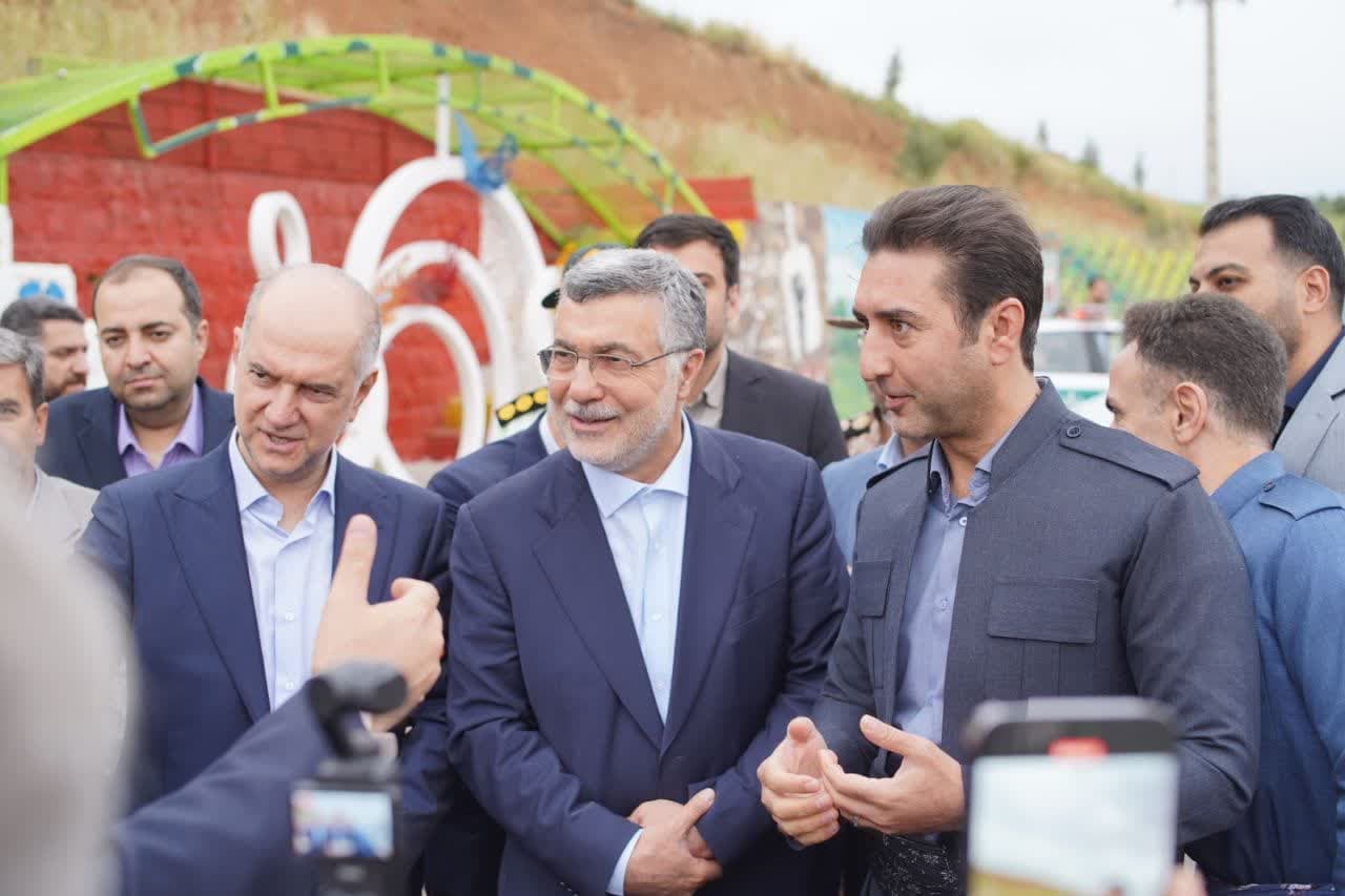 حضور وزریربهداشت در شهرستان جوانرود