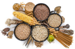 مطالبات ۹ ماهه واردکنندگان غلات همچنان بلاتکلیف